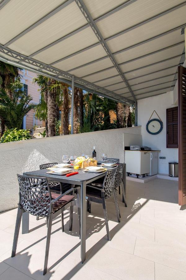 Apartman Rhea Opatija Bagian luar foto