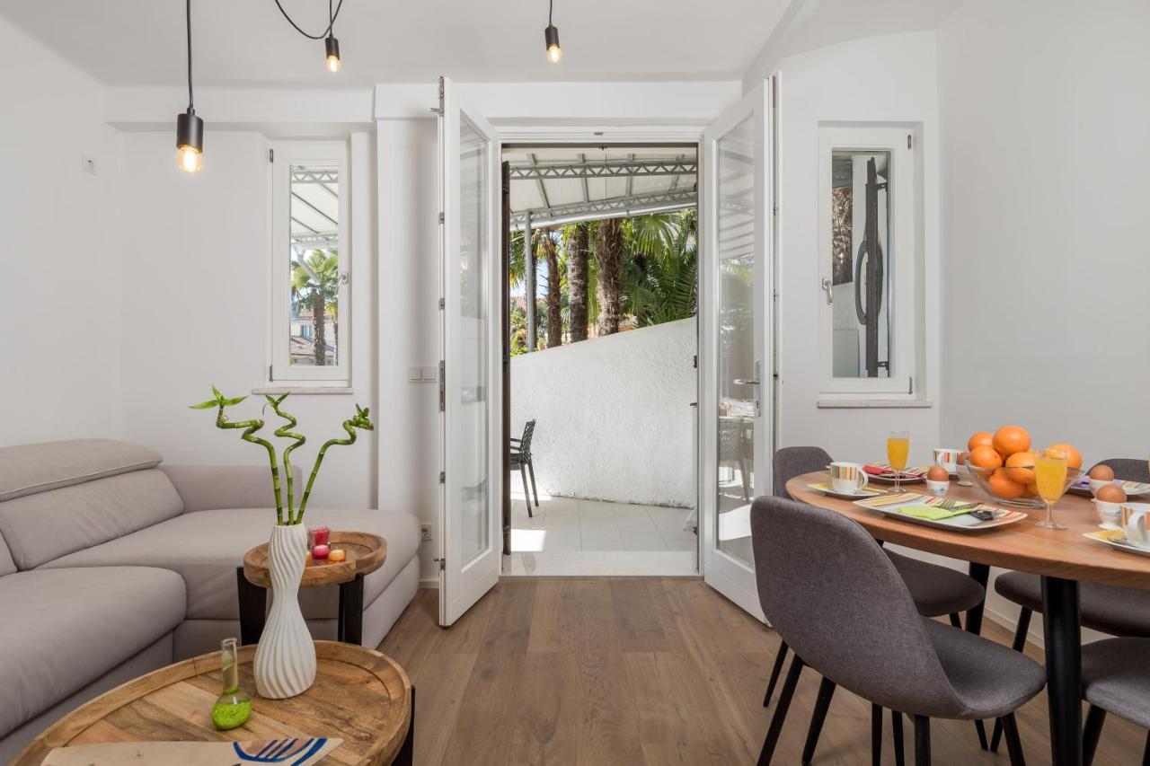 Apartman Rhea Opatija Bagian luar foto