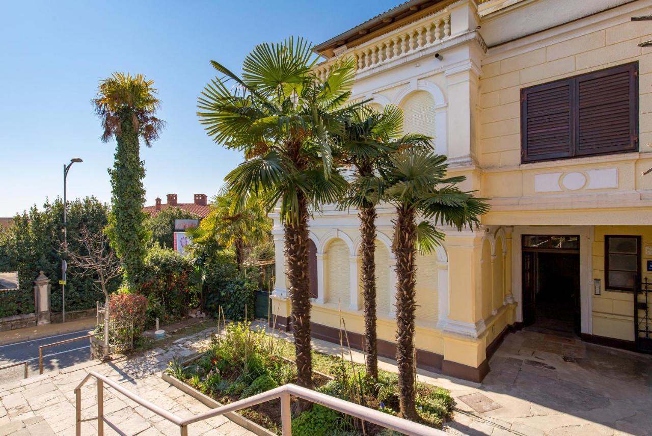 Apartman Rhea Opatija Bagian luar foto